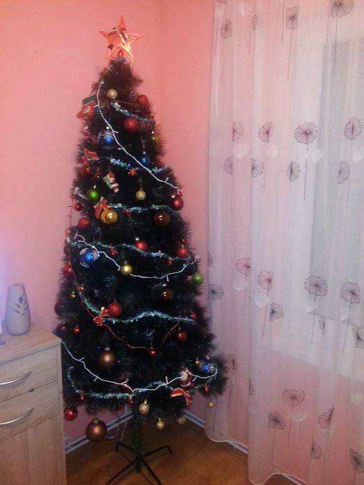 Vând brad artificial