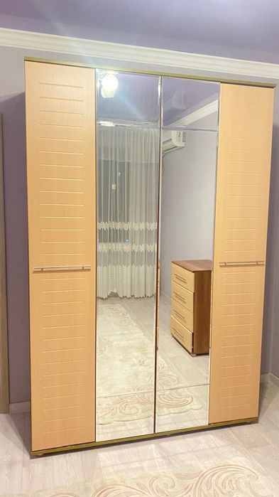 Продадим шкаф и комод в комплекте