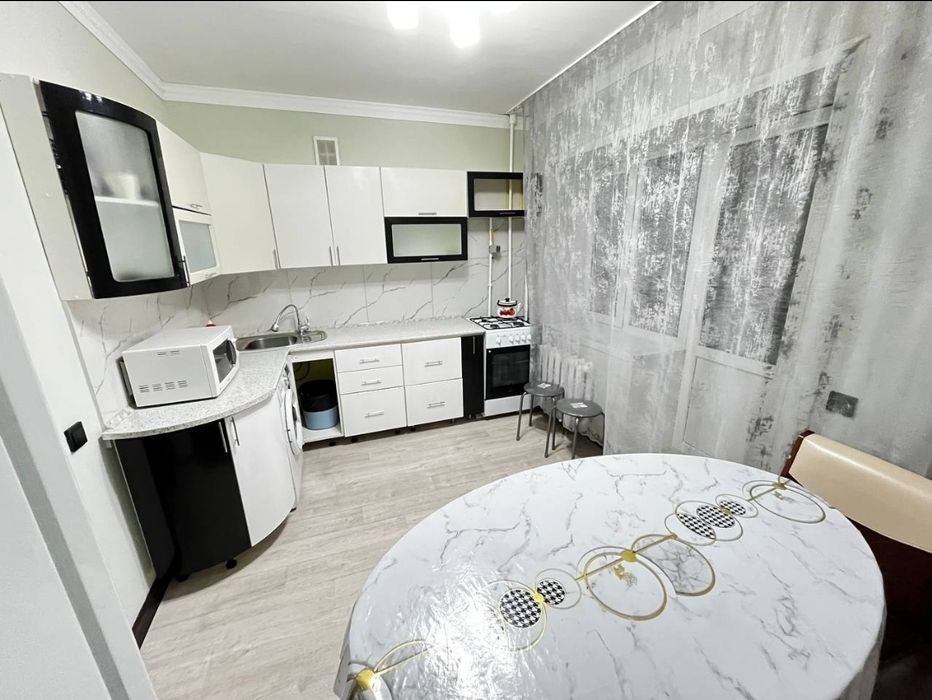 3-ком квартира 5 мкрн 3эт 35000