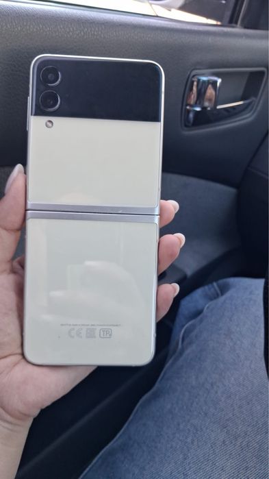 Galaxy Z Flip3 5G