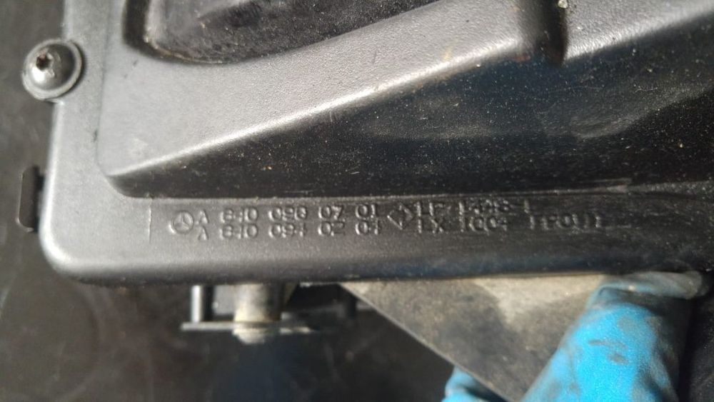Carcasa filtru aer 2.0 cdi b-class w245 a6400900701