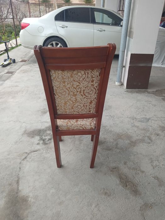 Стул 10та сотилади