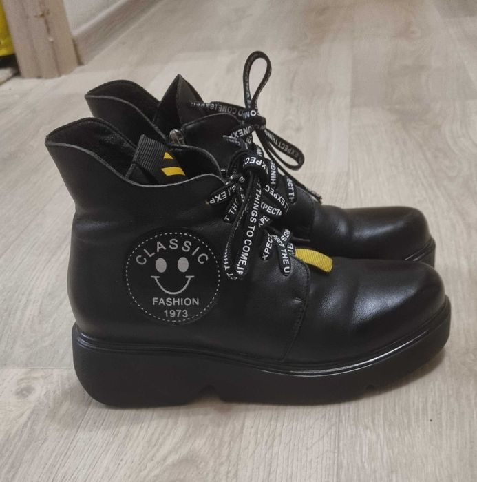 Продам демисезонную обувь 36 размер