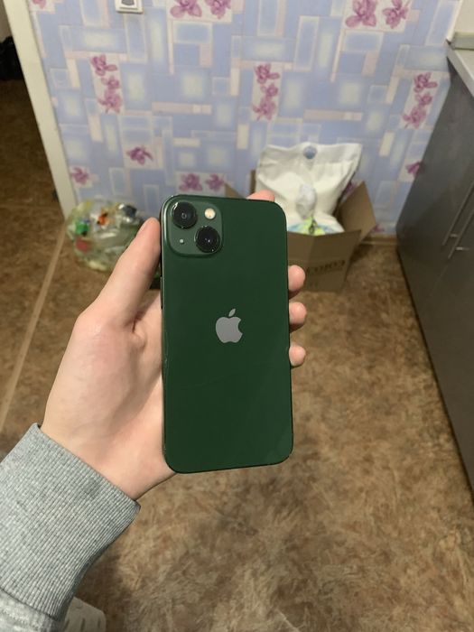 Продам Айфон 13 128gb 79%