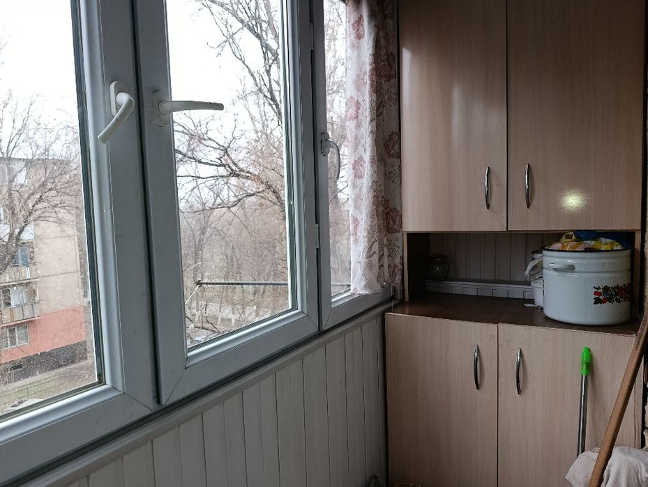 3хкомн кв 4 эт 11мкр не угл