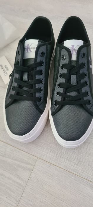 Teniși Calvin klein  mărimea 38
