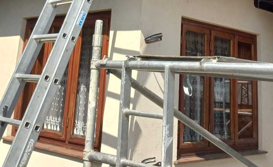 4 FERESTRE TRIPLE din lemn cu geamuri