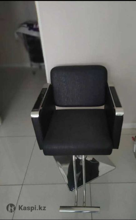 Продам Мебель для парихмахерской
