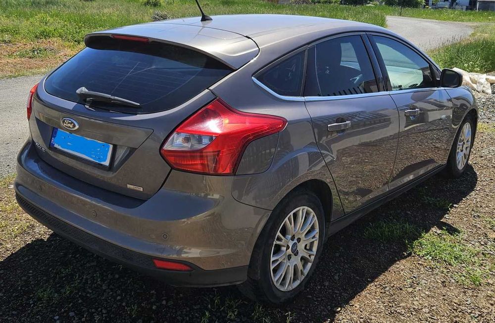 FORD Focus 2012 — imagine 5