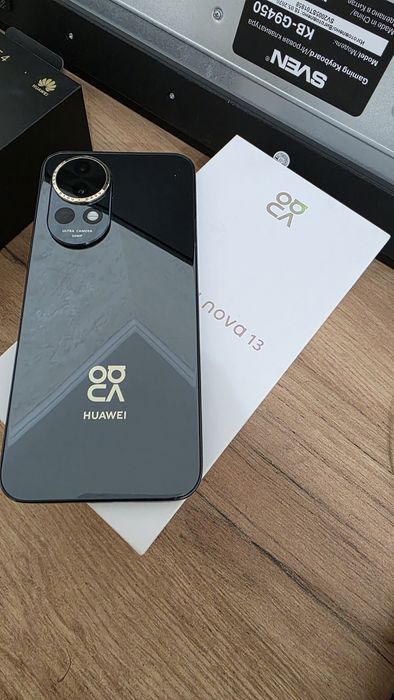 Сматфон с часами марки Huawei