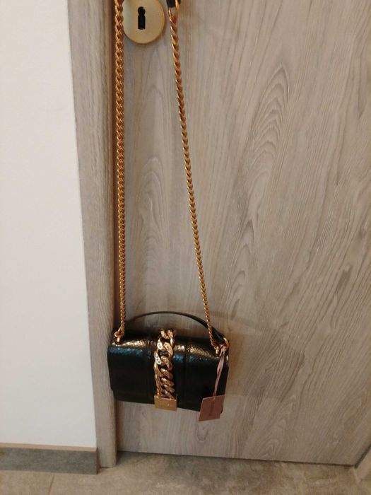 Geanta dama Carvela