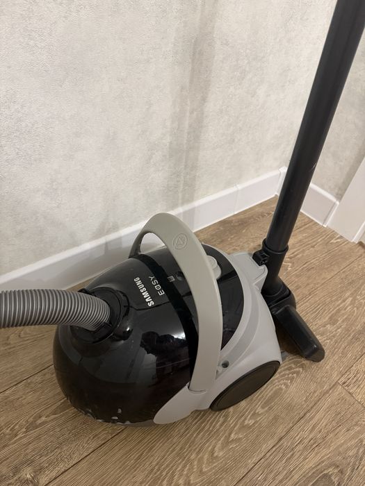 Продам пылесос Samsung