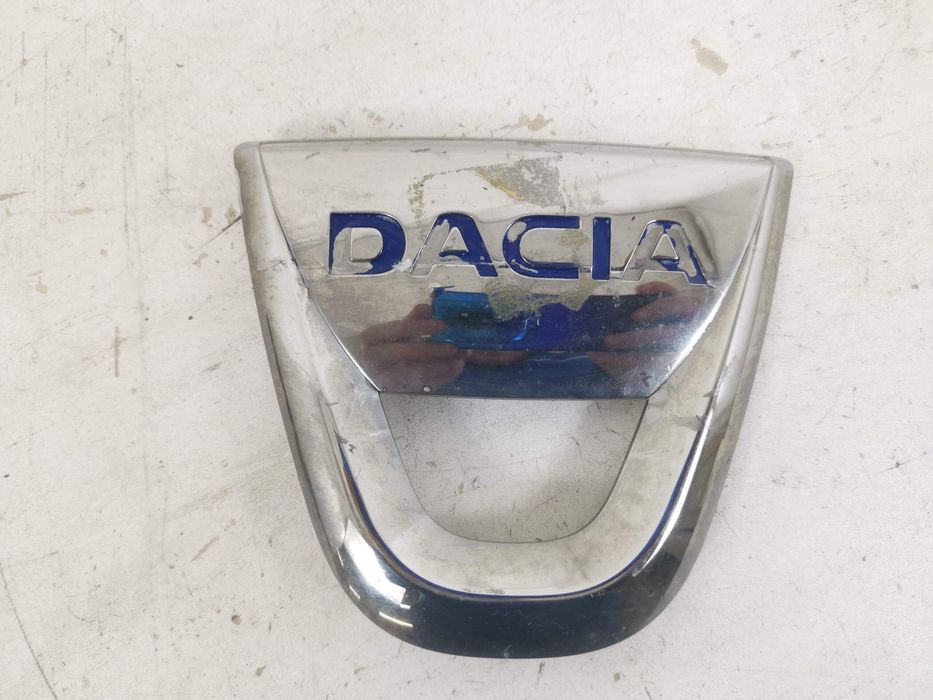 Дача Логан 2 MCV / Dacia Logan 2 MCV [Оригинален емблем решетка радиат