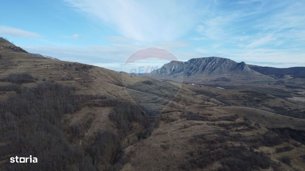 Teren intravilan 1.271 mp – Izvoarele, jud. Alba