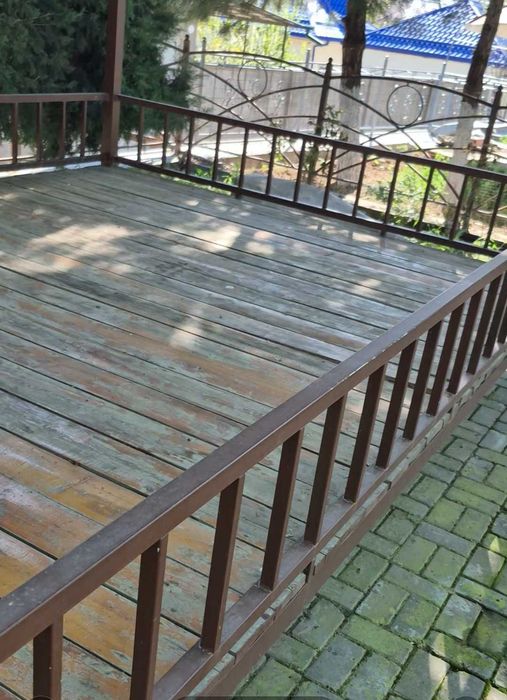 Дом дача у реки с бассейном