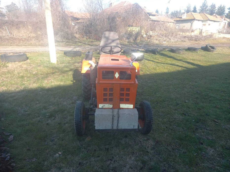 Трактор Хайбей малогабаритен