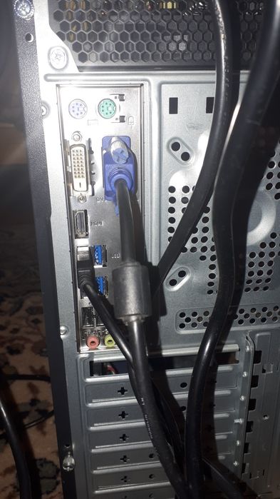 Asus H97M-E+Intel I7 4790+16GB Ram+SSD+HDD