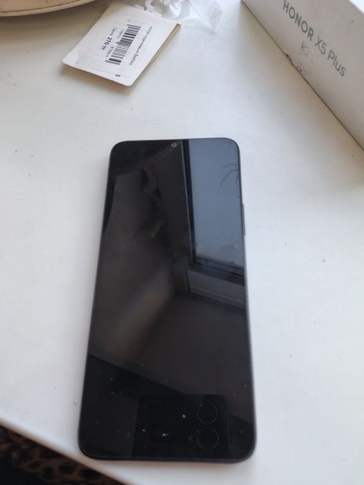 Продам телефон. HONOR X5 plus