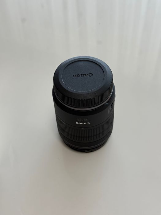 Обектив Canon RF 28-70mm f/2.8 IS STM в гаранция