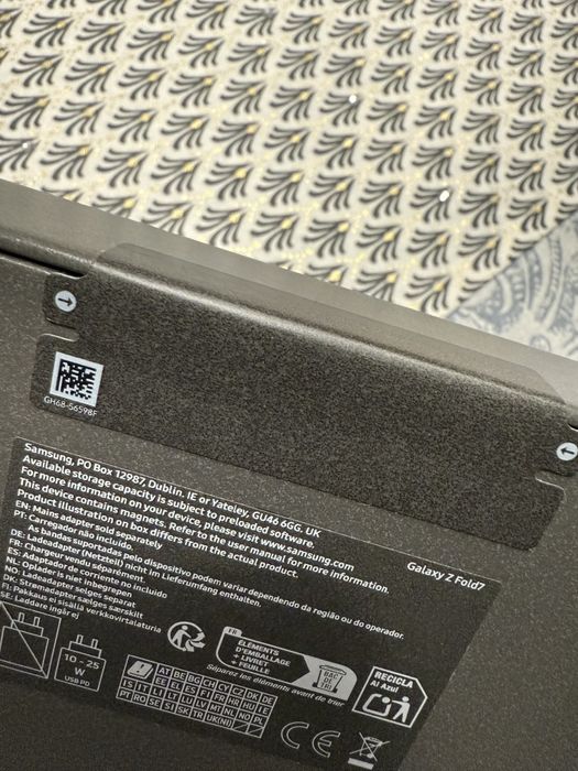 Samsung Galaxy Z Fold7 - Nou, Sigilat, Cutie originala