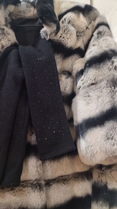 Укороченная шубка из бобрика