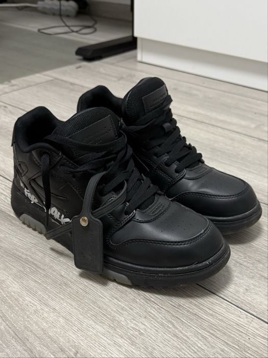 Off White Office “For walking” stare ca nou
