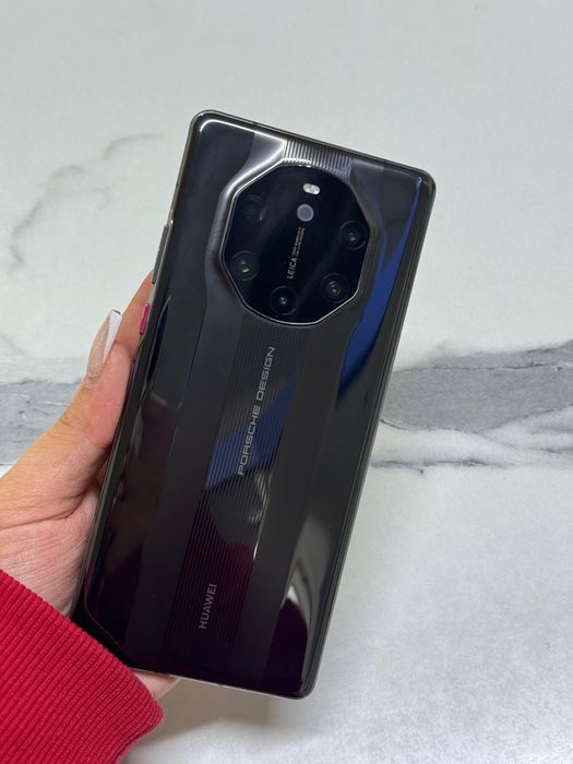 HUAWEI Porsche Design Mate 40 телефон