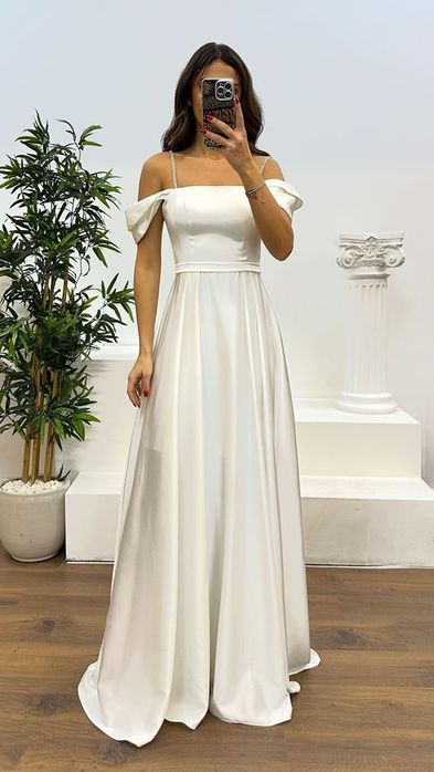 Rochie alba de ocazie