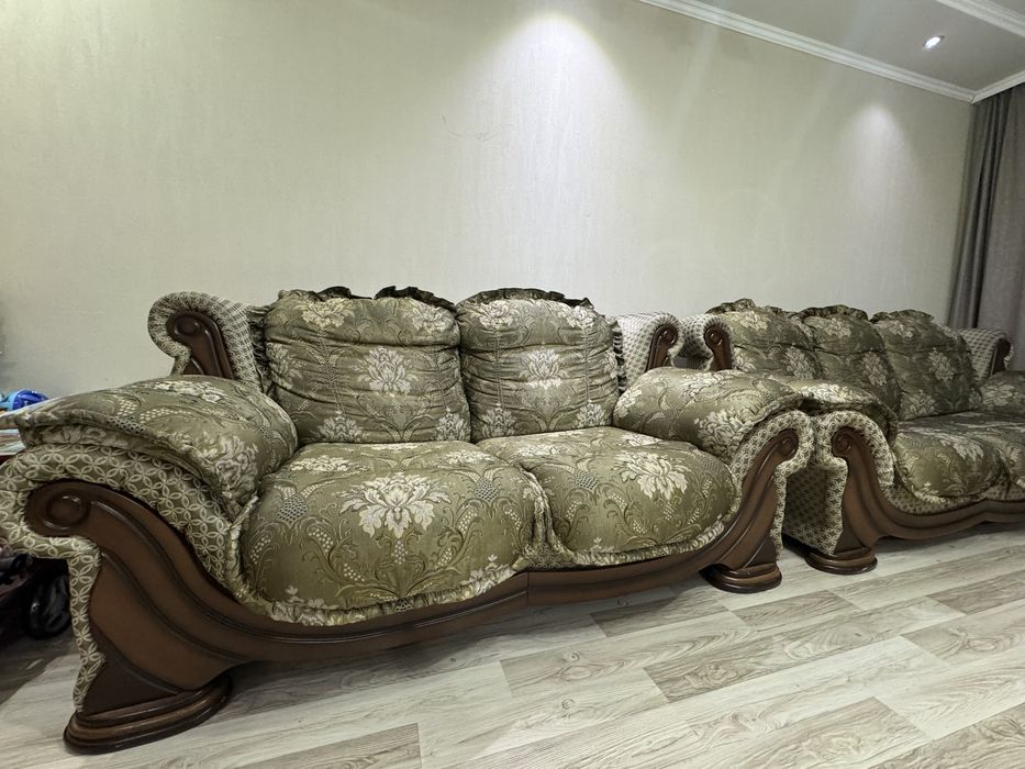 Продам мягкий уголок 3-2-1