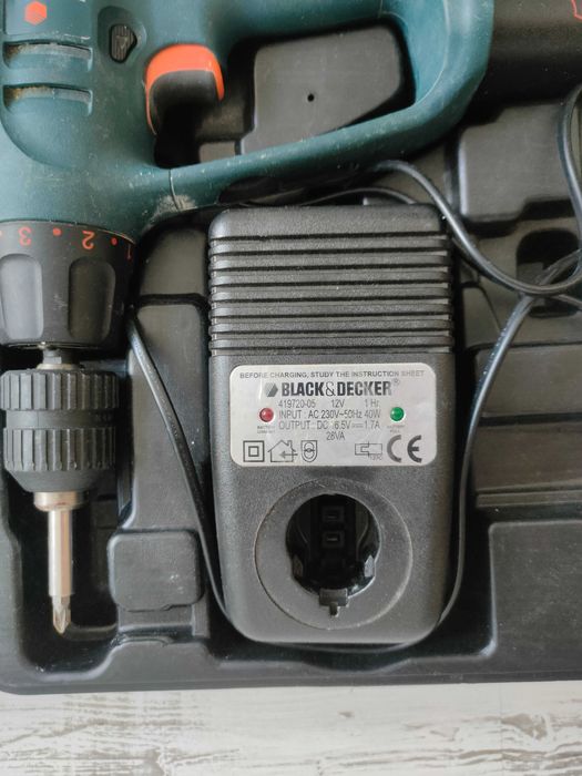 Винтоверт Black & Decker