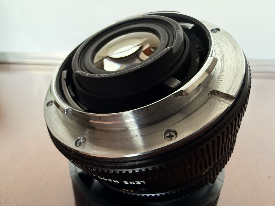 Продавам обектив Leitz Leica Elmarit-R 2,8/28mm