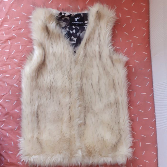 Модерен пухкав елек