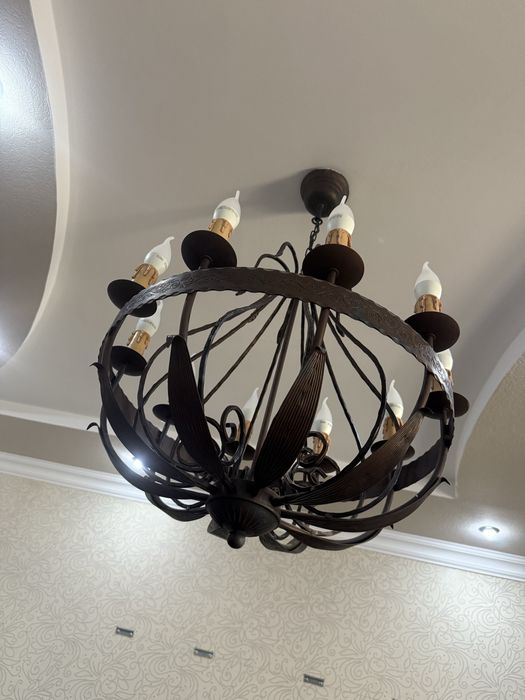 Люстра со свечками