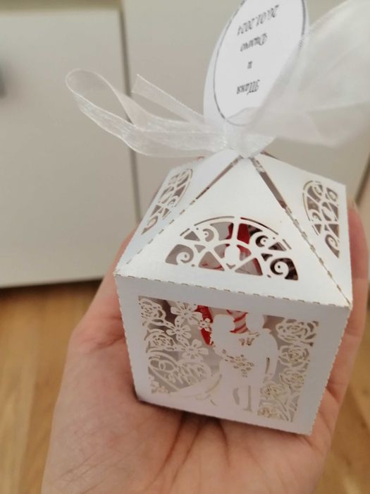 Аксесоари за сватба, цветчета, кошници,подаръци за гости,букети