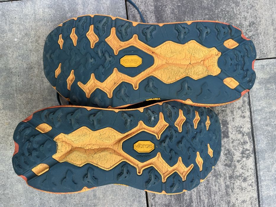 Pantofi alergare trail Hoka Speedgoat 5 marime 41 1/3