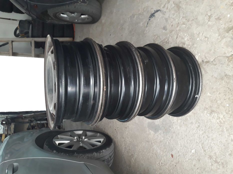 Продавам 4. Зимни гуми 255/50/R19 Bridgestone 4 стоманени джанти