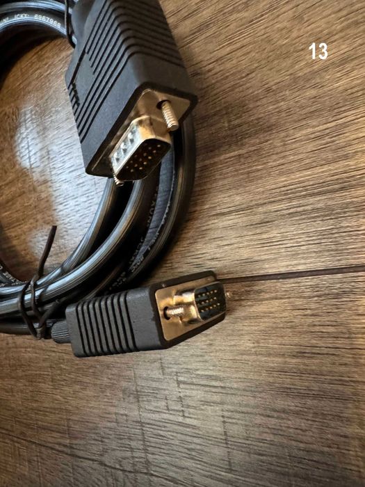 Продавам кабели по 1 евро