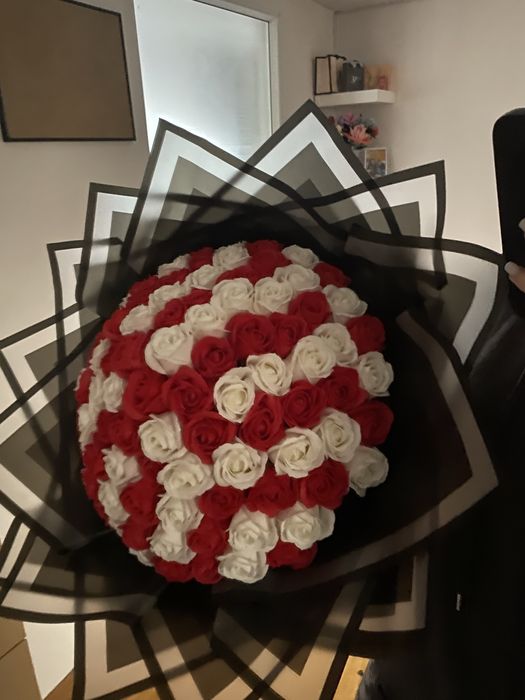 101 trandafiri cu mesaj