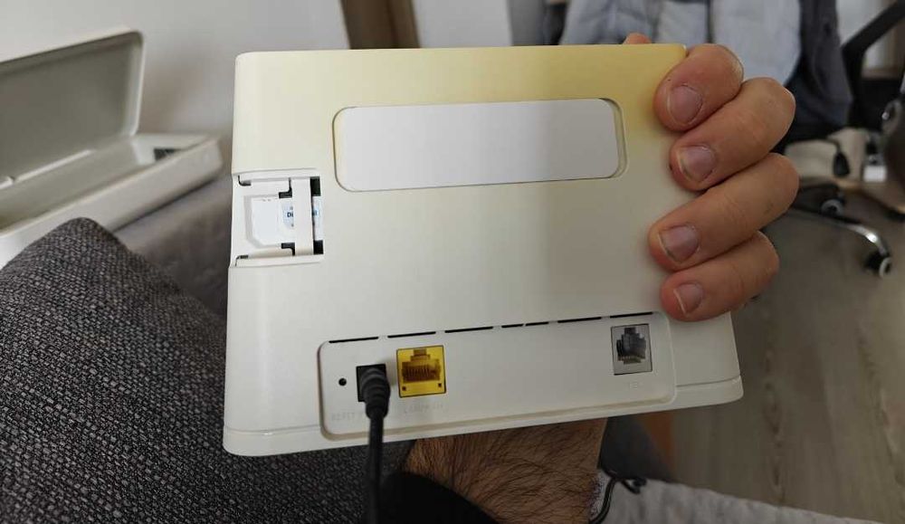 Router 4G Wifi Huawei merge pe Digi, Orange, Vodafone, Telekom