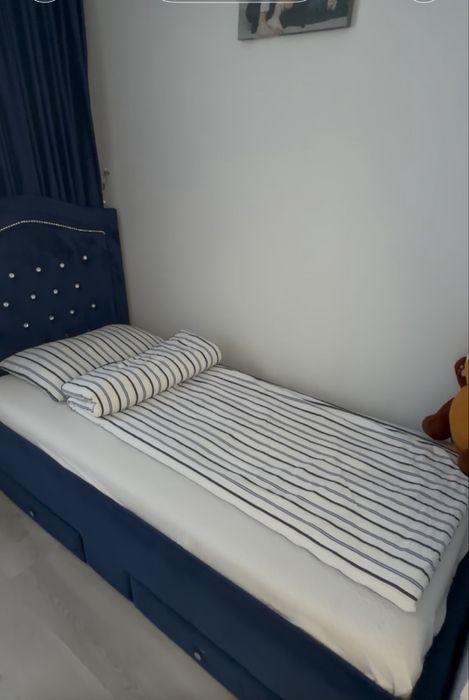 Vand apartament cu 3 camere.mobilat si utilat, Parcare inclusa min de metroul anghel salighy
