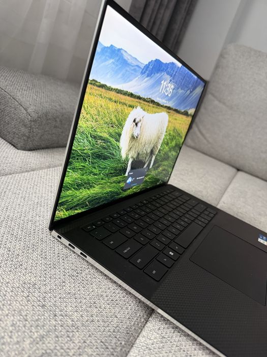 Dell XPS 15 9520 – Intel Core i5 Gen 12, 16GB RAM, SSD, Full HD