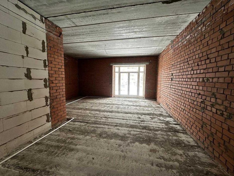 продам 4 ком квартиру