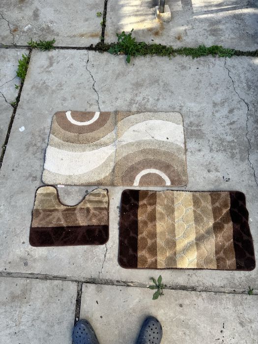 Набор ковриков для ванной комнаты