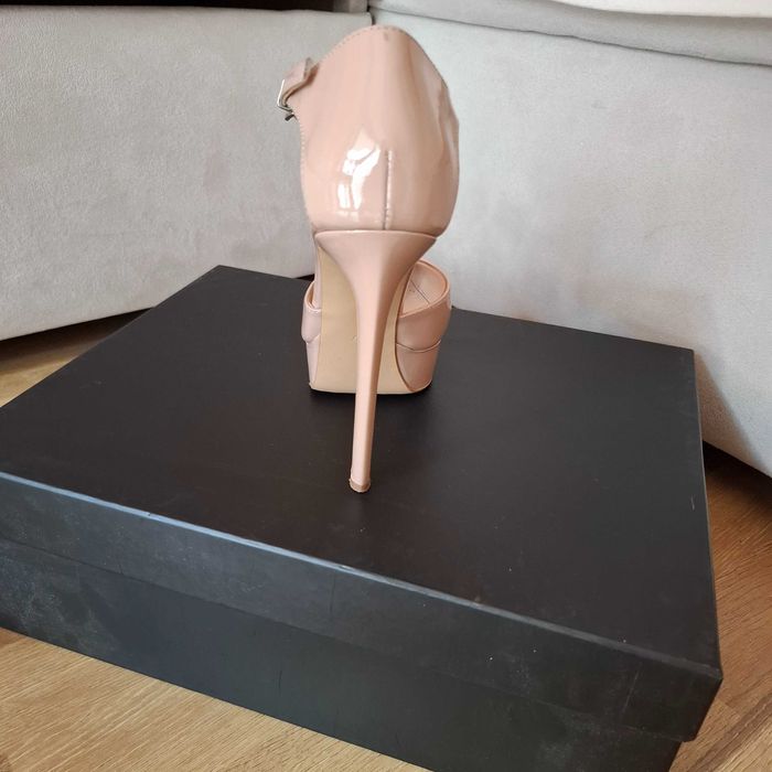 Високи   токчета