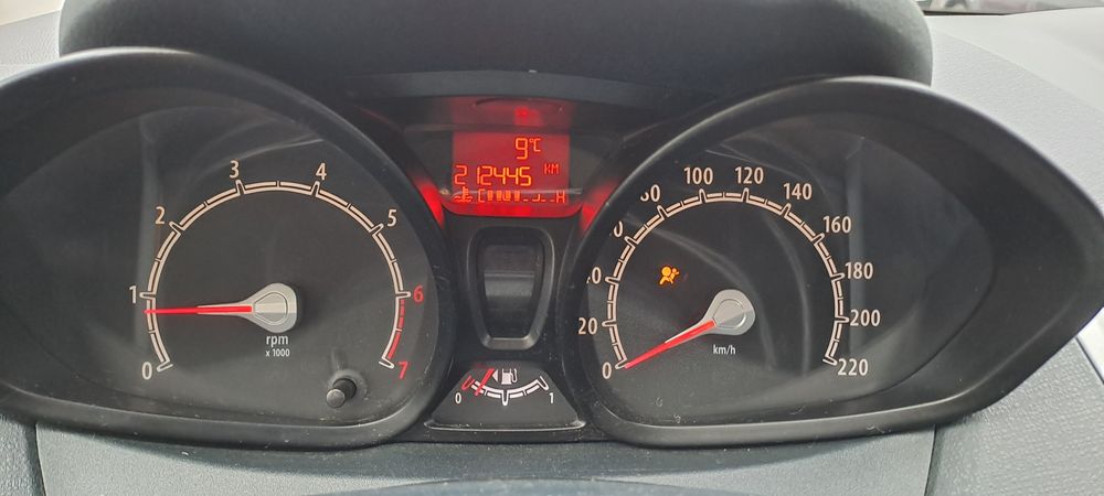 Ford Fiesta 2012 Euro 5 Benzina+GpL ! Avariat / Lovit ! Pret fix  !