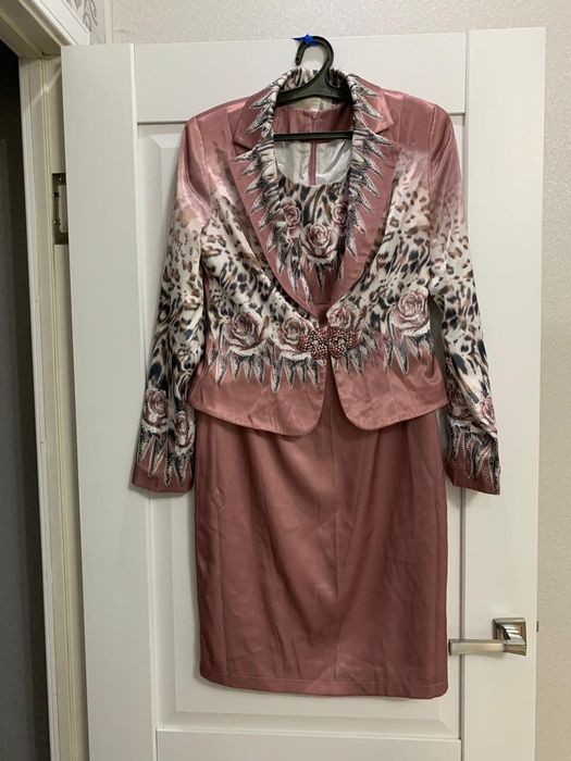 Костюм платье бу