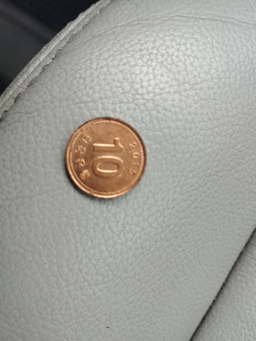 Продам монету Кореи и СССР