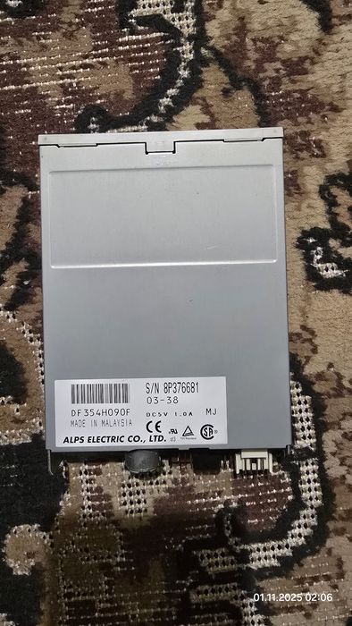 Флоппи дисковод floppi