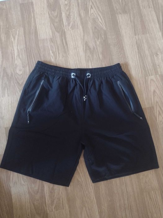 Pantaloni scurți bărbați L și tricouri XL