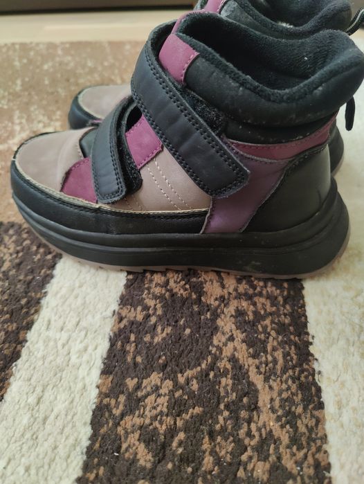 Продам ботинки зимние